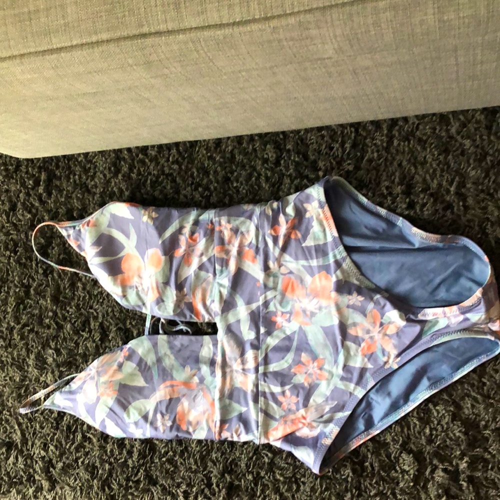One piece swimsuit